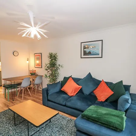 Waves 公寓 惠特比